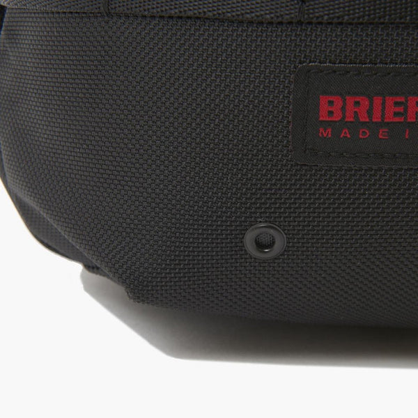 BRIEFING ブリーフィング ショルダーバッグ USA DAY TRIPPER/S MADE IN USAコレクション 4.8L 9.7インチタブレット対応 A5サイズ対応 BRF105219【正規販売店】