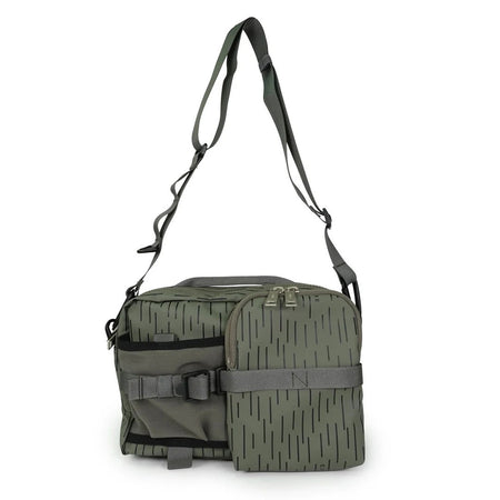CIE シー ショルダーバッグ GRID3 BOTTLE SHOULDER BAG (M) LIMITED EDITION - RAIN CAMO - 032065RC【正規販売店】