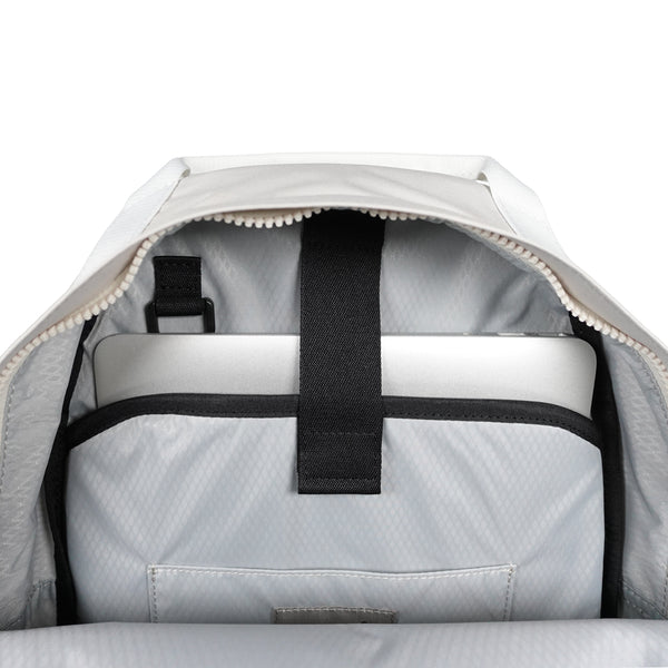 CIE シー リュック デイパック APPLY DAYPACK-S アプライ 16L 13インチ A4対応 リュック バックパック 通学 通勤 バッグ リサイクルポリエステル 通勤リュック カジュアル 新社会人 父の日 プレゼント 25001【正規販売店】