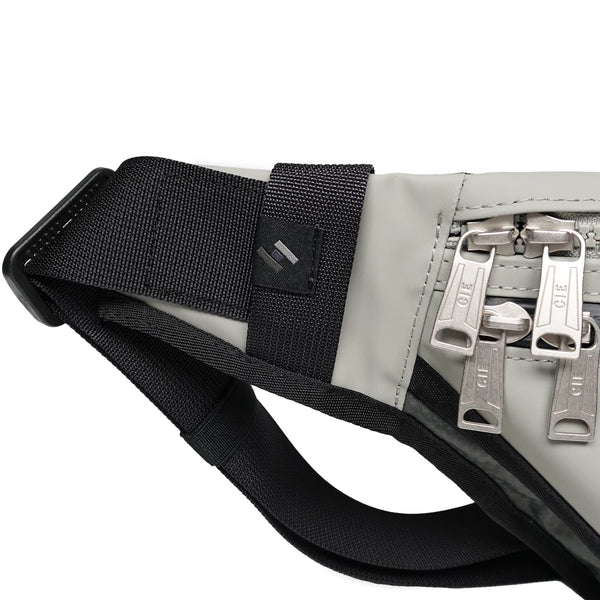CIE シー ボディバッグ スリング バッグ VARIOUS VARIOUS SLINGBAG-S ヴァリアス 2.2L ウエストポーチ ウエストバッグ 旅行 はっ水 ナイロン コンパクト カジュアル アウトドア 父の日 プレゼント 21831【正規販売店】