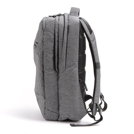 【20%オフ！SALE】 Incase インケース リュック City Backpack  シティ バックパック 24.7L MacBook Pro 16インチ対応 A4サイズ対応 37171077【正規販売店】