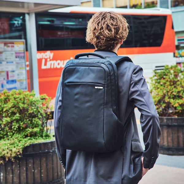 Incase インケース リュック ICON Slim Backpack -Black- アイコン バックパック 28.8L MacBook Pro 16インチ対応 37171072【正規販売店】