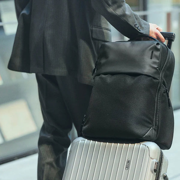 Incase インケース リュック A.R.C. Daypack -Black- バックパック 20.9L MacBook Pro 16インチ対応 137213053005【正規販売店】