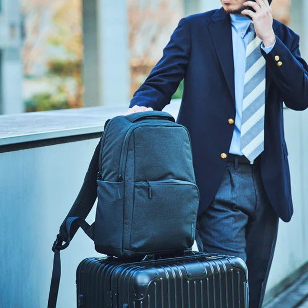 Incase インケース リュック Facet 20L Backpack -Black- 137231053054【正規販売店】