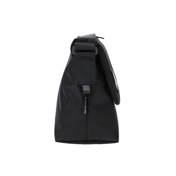 Manhattan BLACK マンハッタンブラック メッセンジャーバッグ IRVING MESSENGER BAG TWL POK?MON ポケモン MP2600LTWLBLPKMN【正規販売店】