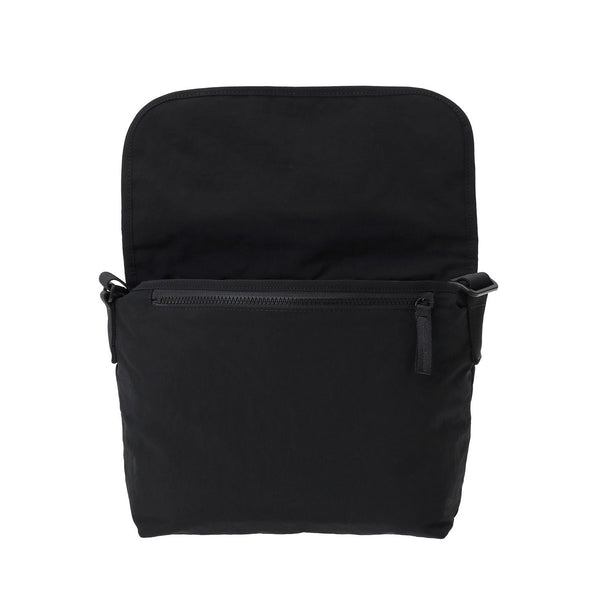Manhattan BLACK マンハッタンブラック メッセンジャーバッグ STANDARD MESSENGER BAG(XS) MGNT NYLON TUSSAH B5サイズ対応 MP1441MGNTTSCBL【正規販売店】